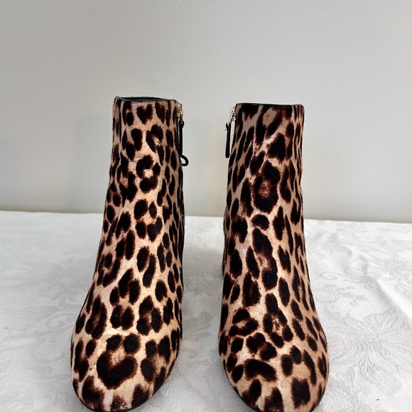 Tory Burch Laila Pony Hair Leopard print Bootie Size 9 - Picture 1 of 6